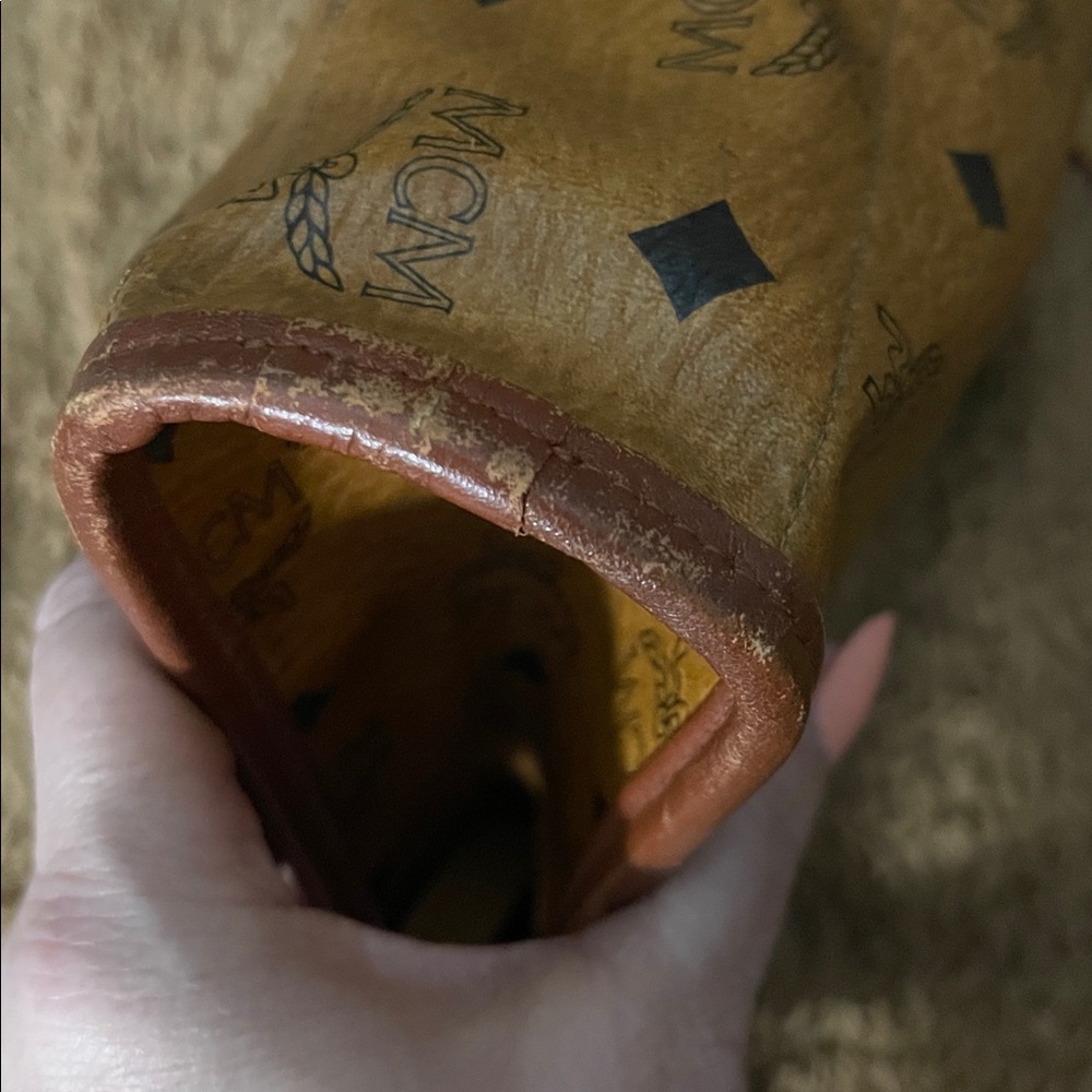 MCM cognac clutch travel bag - Picture 12 of 14